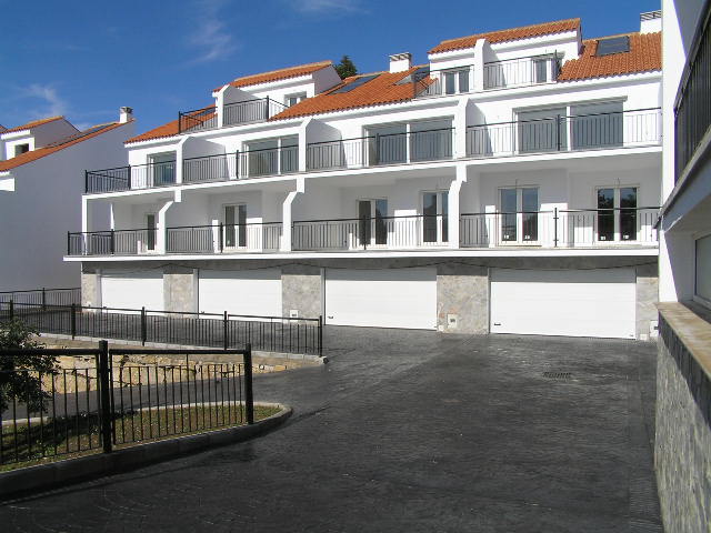 http://estatesinthesun.com/properties/wp-content/uploads/2013/01/31.jpg