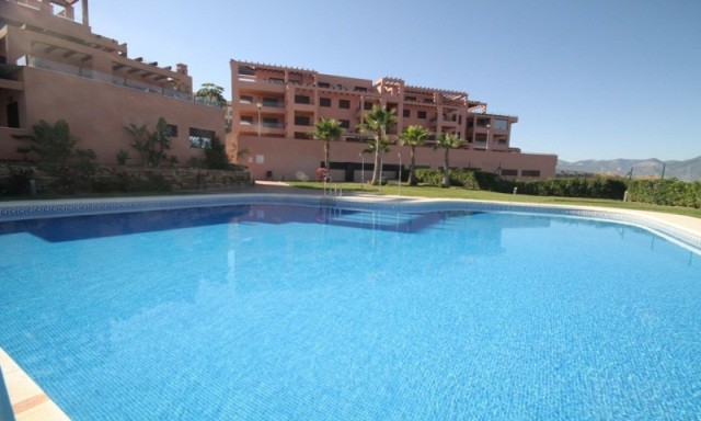 http://estatesinthesun.com/properties/wp-content/uploads/2014/07/img_155276_1495009.jpg