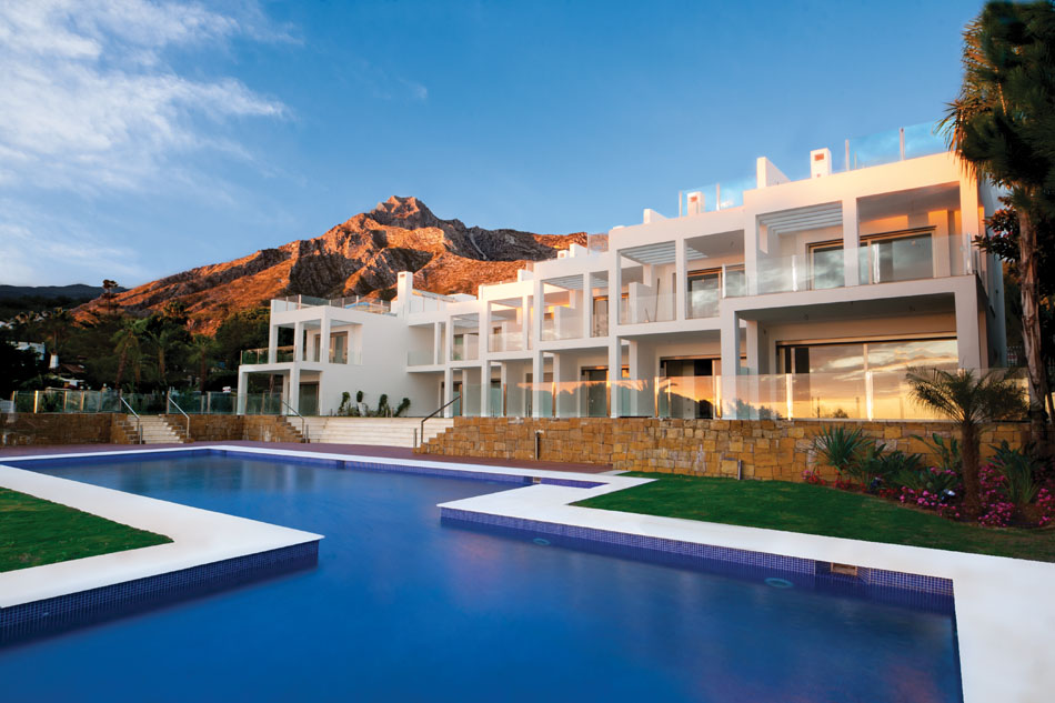 http://estatesinthesun.com/properties/wp-content/uploads/2014/07/las_vistas_marinas_10.jpg