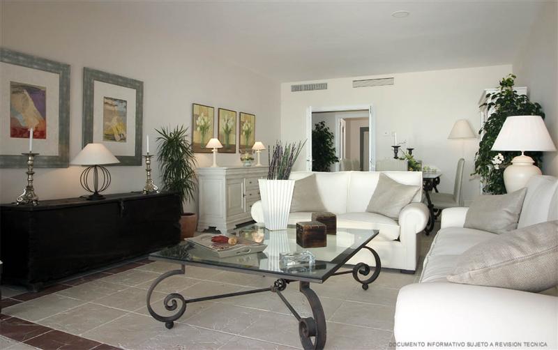 http://estatesinthesun.com/properties/wp-content/uploads/CSF1005CDS_photo5.jpg