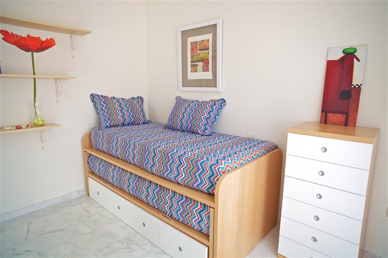 http://estatesinthesun.com/properties/wp-content/uploads/CSF1010CDS_photo8.jpg