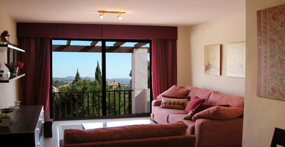 http://estatesinthesun.com/properties/wp-content/uploads/CSF1039CDS_photo3.jpg