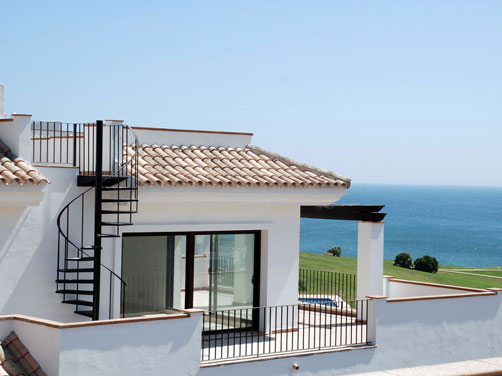 http://estatesinthesun.com/properties/wp-content/uploads/CSF1054CDS_photo2.jpg