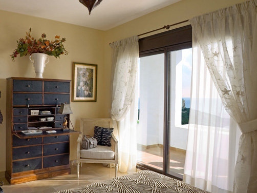 http://estatesinthesun.com/properties/wp-content/uploads/CSF1054CDS_photo4.jpg