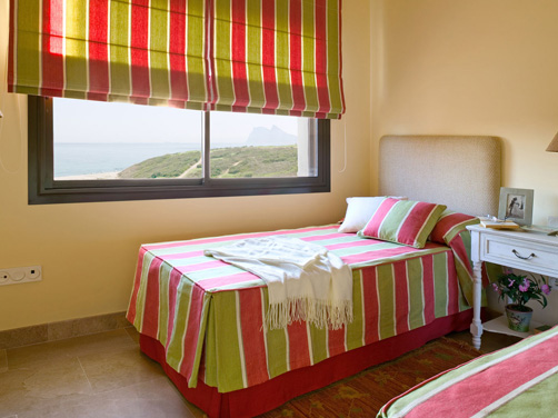 http://estatesinthesun.com/properties/wp-content/uploads/CSF1054CDS_photo8.jpg