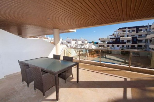 http://estatesinthesun.com/properties/wp-content/uploads/CSF3289CDS_photo3.jpg