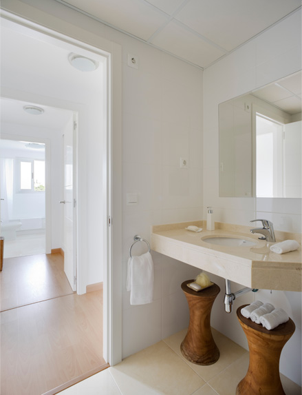 http://estatesinthesun.com/properties/wp-content/uploads/CSF3499CDS_photo10.jpg