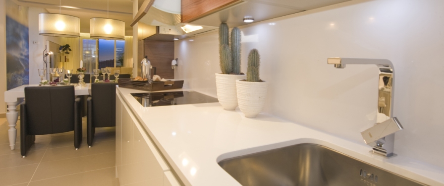 http://estatesinthesun.com/properties/wp-content/uploads/CSF3838CDS_photo5.jpg